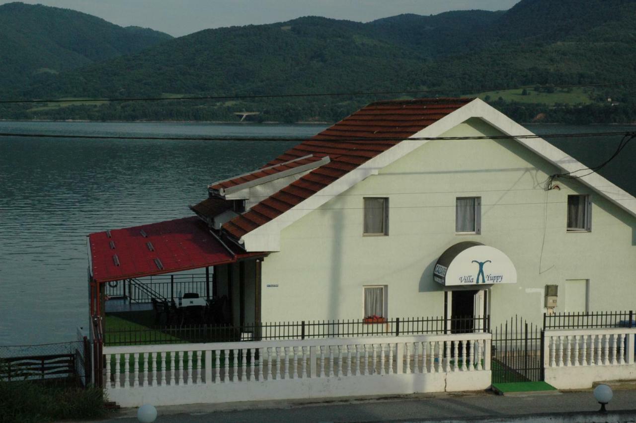Апартаменты Casa Yuppy Du Ешелница Экстерьер фото